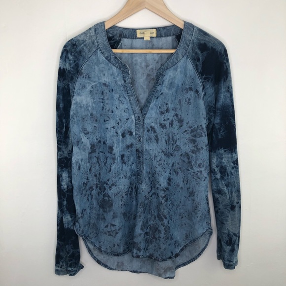Anthropologie Tops - Anthropologie Cloth and Stone Tie Dye Chambray